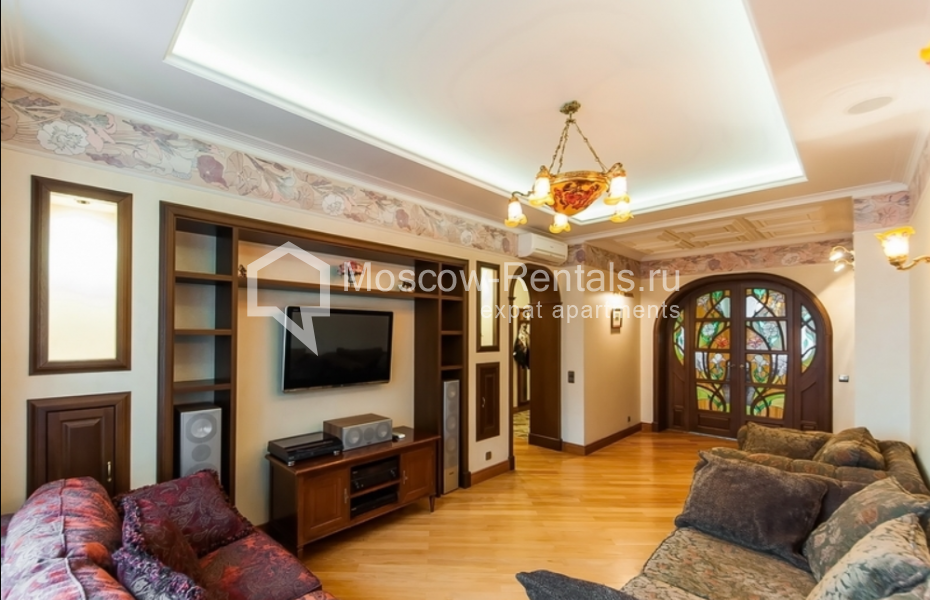 Photo #1 5-room (4 BR) apartment for <a href="http://moscow-rentals.ru/en/articles/long-term-rent" target="_blank">a long-term</a> rent
 in Russia, Moscow, Karetnyi Ryad str, 5/10 С 2