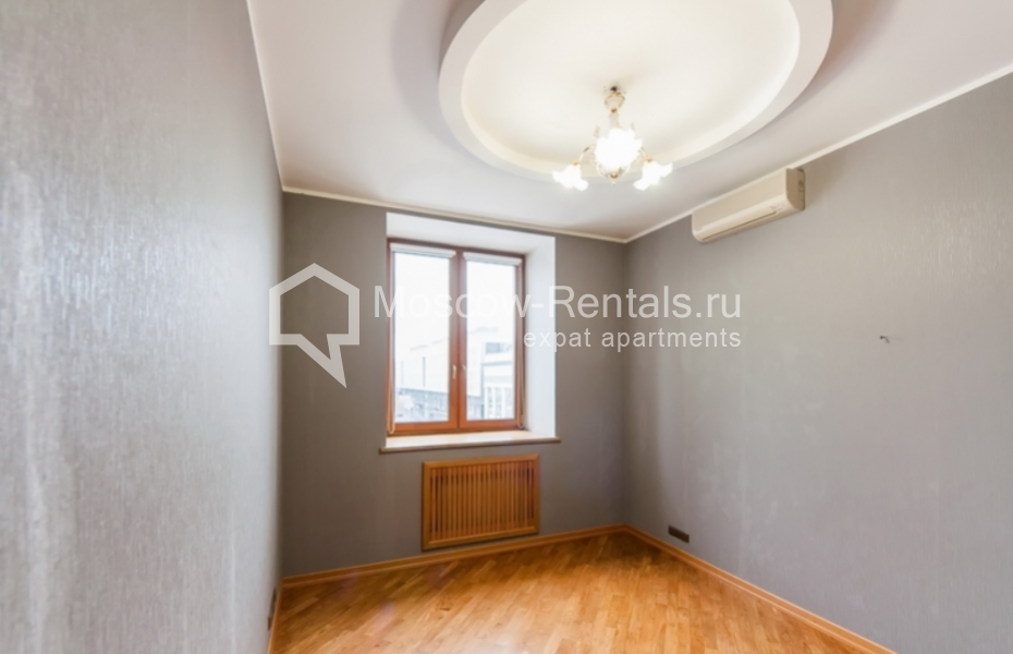 Photo #8 5-room (4 BR) apartment for <a href="http://moscow-rentals.ru/en/articles/long-term-rent" target="_blank">a long-term</a> rent
 in Russia, Moscow, Karetnyi Ryad str, 5/10 С 2