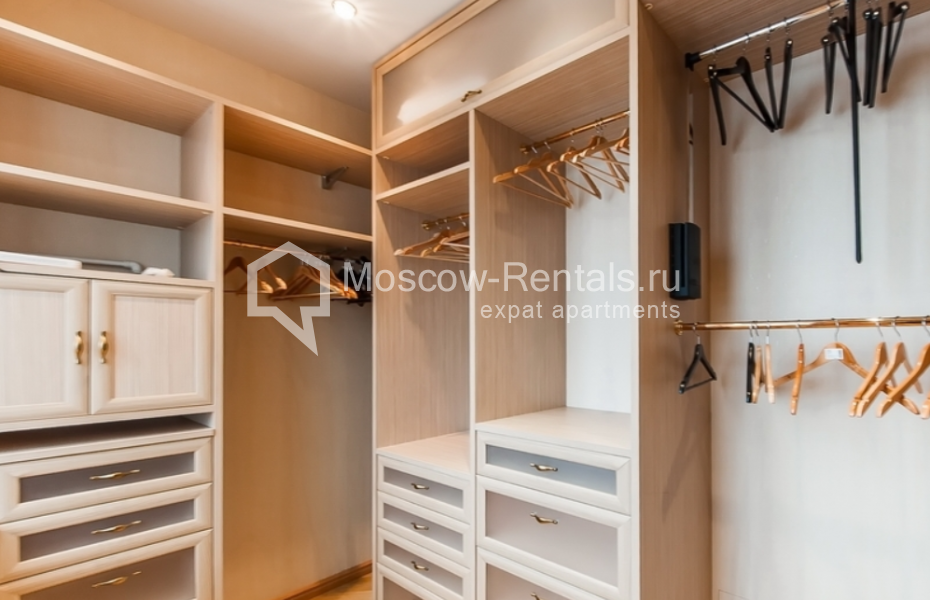 Photo #26 5-room (4 BR) apartment for <a href="http://moscow-rentals.ru/en/articles/long-term-rent" target="_blank">a long-term</a> rent
 in Russia, Moscow, Karetnyi Ryad str, 5/10 С 2