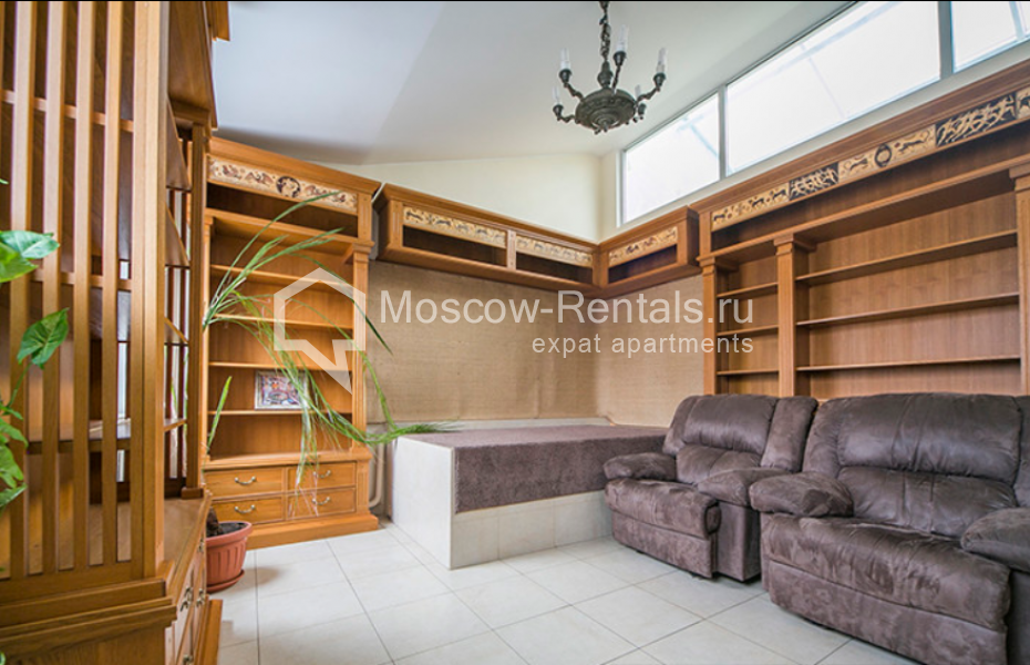 Photo #8 5-room (4 BR) apartment for <a href="http://moscow-rentals.ru/en/articles/long-term-rent" target="_blank">a long-term</a> rent
 in Russia, Moscow, Komslomolsky prospect, 3