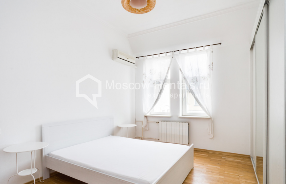 Photo #8 4-room (3 BR) apartment for <a href="http://moscow-rentals.ru/en/articles/long-term-rent" target="_blank">a long-term</a> rent
 in Russia, Moscow, Golikovsky lane, 5