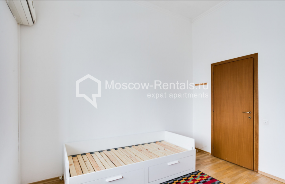 Photo #11 4-room (3 BR) apartment for <a href="http://moscow-rentals.ru/en/articles/long-term-rent" target="_blank">a long-term</a> rent
 in Russia, Moscow, Golikovsky lane, 5