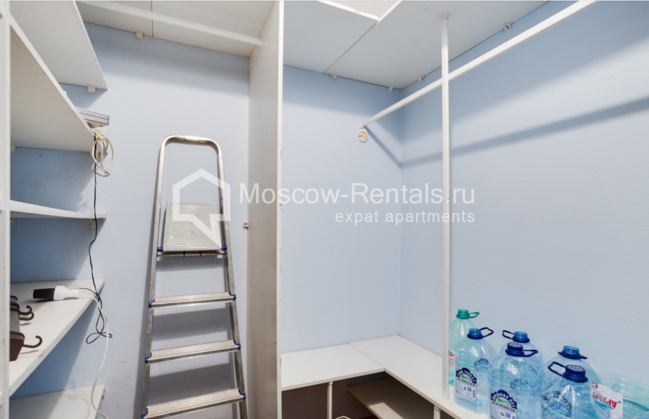 Photo #15 4-room (3 BR) apartment for <a href="http://moscow-rentals.ru/en/articles/long-term-rent" target="_blank">a long-term</a> rent
 in Russia, Moscow, Golikovsky lane, 5