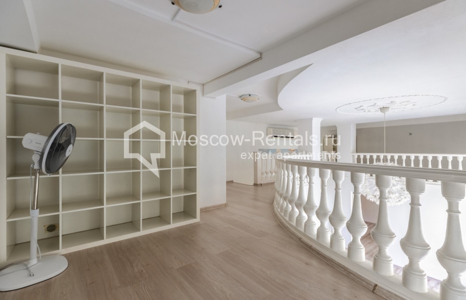 Photo #14 5-room (4 BR) apartment for <a href="http://moscow-rentals.ru/en/articles/long-term-rent" target="_blank">a long-term</a> rent
 in Russia, Moscow, Malaya Ordynka str, 13 С 1