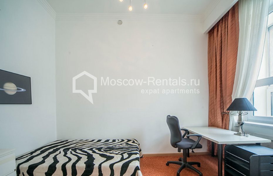 Photo #14 5-room (4 BR) apartment for <a href="http://moscow-rentals.ru/en/articles/long-term-rent" target="_blank">a long-term</a> rent
 in Russia, Moscow, Bolshaya Yakimanka str, 25- 27