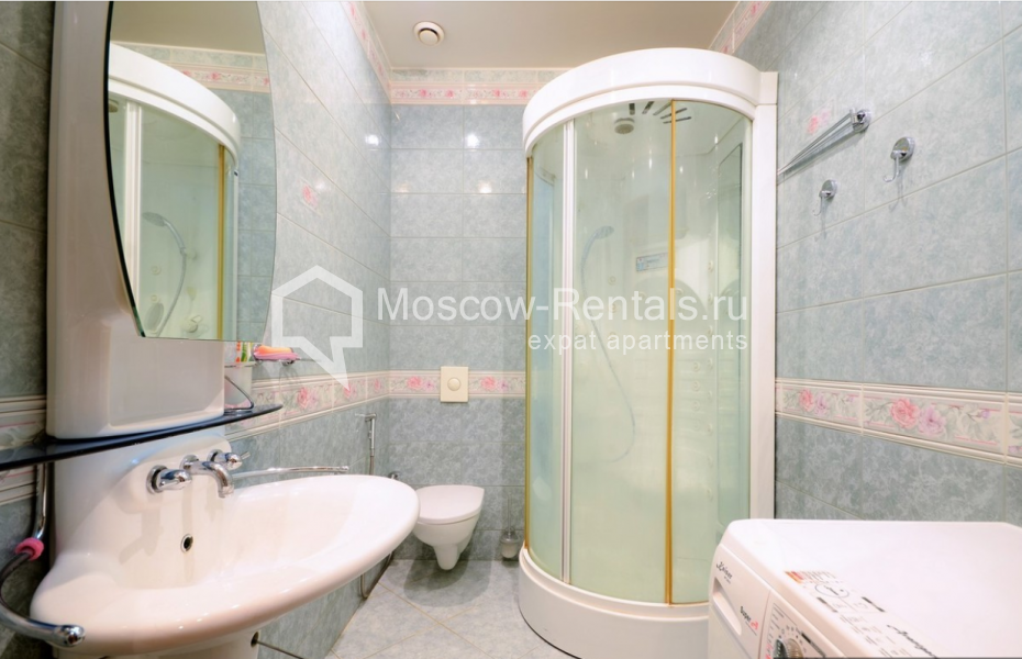 Photo #12 4-room (3 BR) apartment for <a href="http://moscow-rentals.ru/en/articles/long-term-rent" target="_blank">a long-term</a> rent
 in Russia, Moscow, Prechistenka str, 40/2 С 1