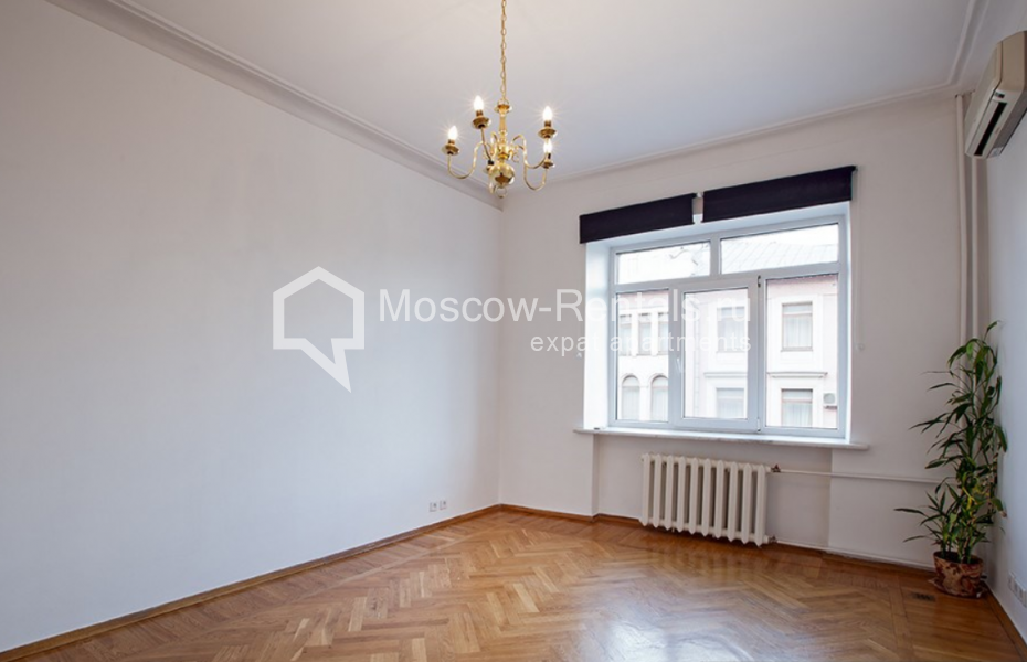 Photo #3 4-room (3 BR) apartment for <a href="http://moscow-rentals.ru/en/articles/long-term-rent" target="_blank">a long-term</a> rent
 in Russia, Moscow, Bolshaya Ordynka str, 17 С 1