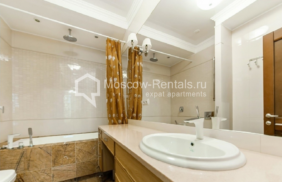 Photo #8 4-room (3 BR) apartment for <a href="http://moscow-rentals.ru/en/articles/long-term-rent" target="_blank">a long-term</a> rent
 in Russia, Moscow, Mytnaya str, 7 с 1