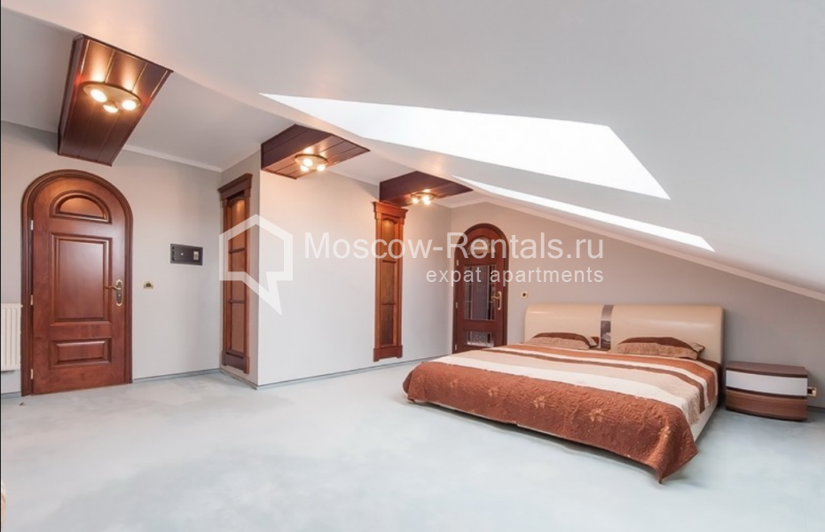 Photo #10 4-room (3 BR) apartment for <a href="http://moscow-rentals.ru/en/articles/long-term-rent" target="_blank">a long-term</a> rent
 in Russia, Moscow, Frunzenskaya emb, 36 к 2