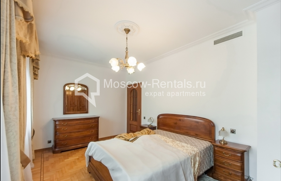 Photo #18 5-room (4 BR) apartment for <a href="http://moscow-rentals.ru/en/articles/long-term-rent" target="_blank">a long-term</a> rent
 in Russia, Moscow, Efremova str., 14