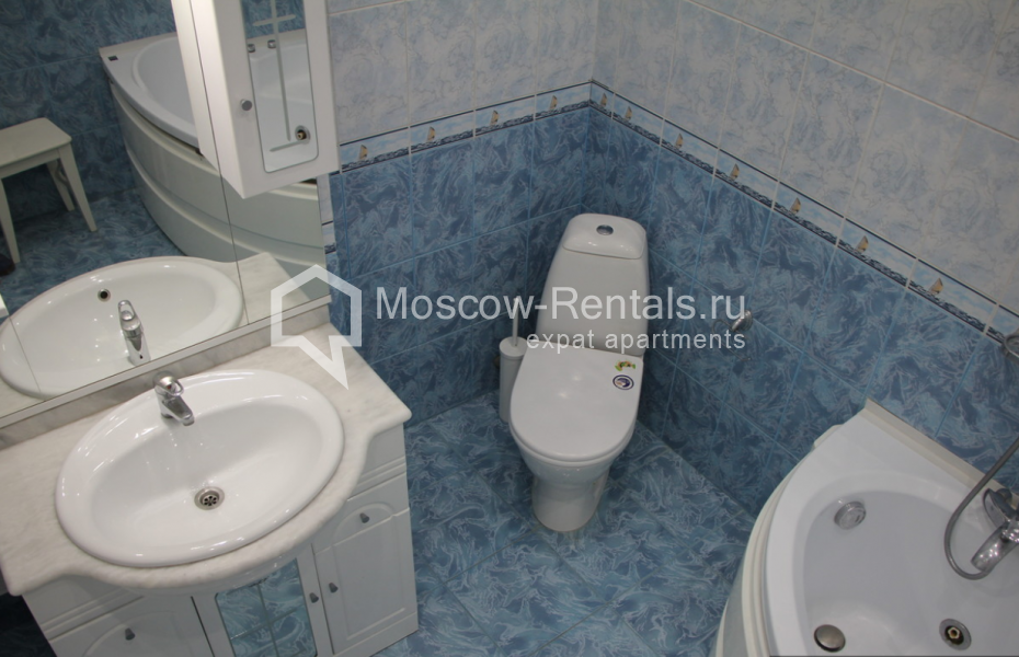 Photo #21 4-room (3 BR) apartment for <a href="http://moscow-rentals.ru/en/articles/long-term-rent" target="_blank">a long-term</a> rent
 in Russia, Moscow, Malaya Ordynka str, 13 С 1