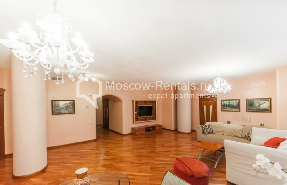 Photo #3 4-room (3 BR) apartment for <a href="http://moscow-rentals.ru/en/articles/long-term-rent" target="_blank">a long-term</a> rent
 in Russia, Moscow, Klimashkina str, 16