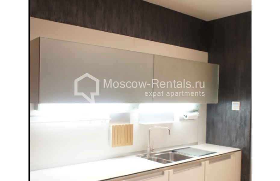 Photo #5 3-room (2 BR) apartment for <a href="http://moscow-rentals.ru/en/articles/long-term-rent" target="_blank">a long-term</a> rent
 in Russia, Moscow, Komsomolsky prospect, 32 К 2