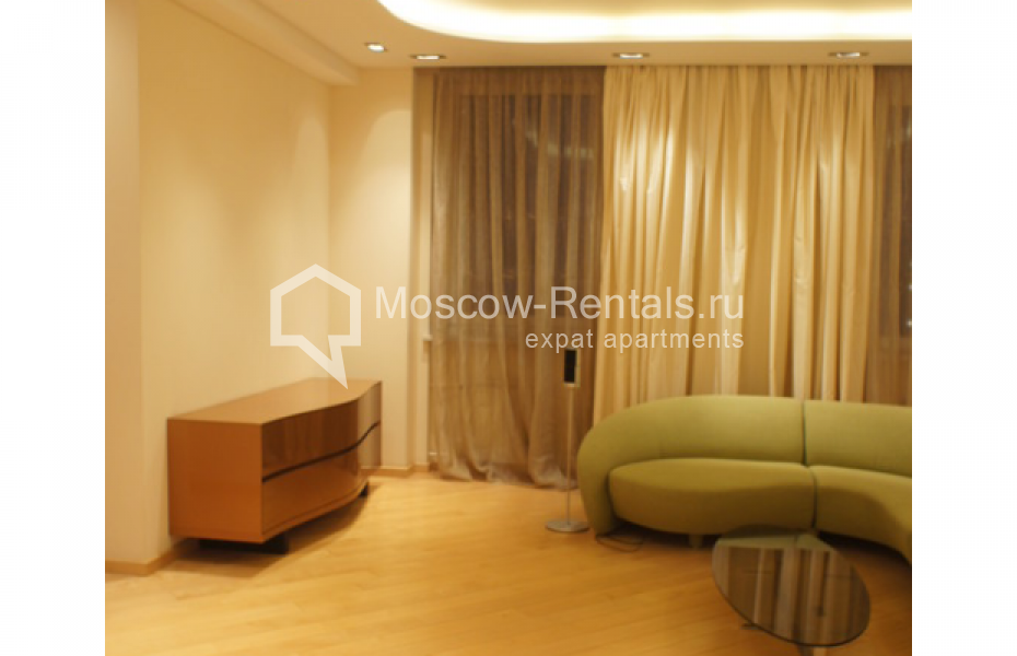 Photo #8 3-room (2 BR) apartment for <a href="http://moscow-rentals.ru/en/articles/long-term-rent" target="_blank">a long-term</a> rent
 in Russia, Moscow, Komsomolsky prospect, 32 К 2