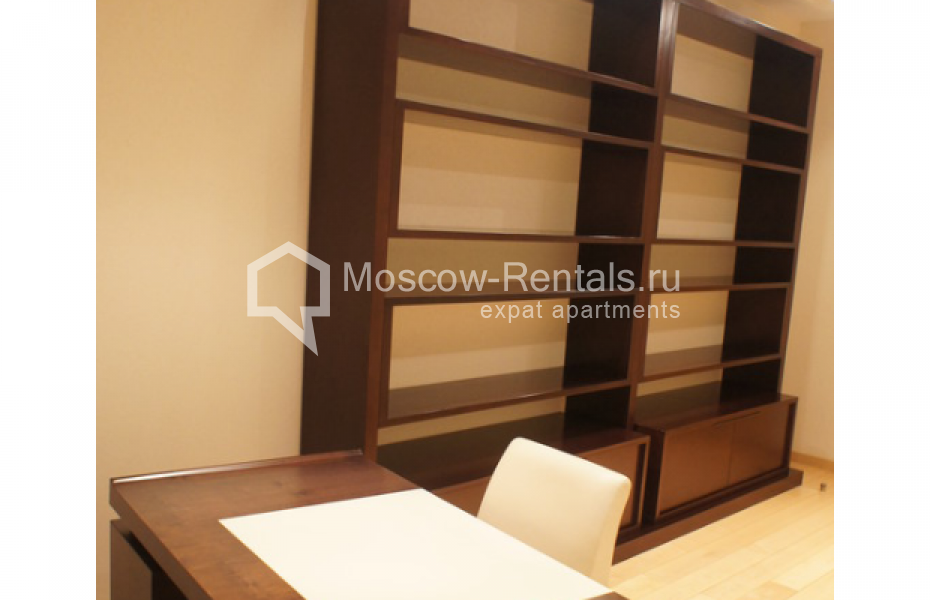 Photo #15 3-room (2 BR) apartment for <a href="http://moscow-rentals.ru/en/articles/long-term-rent" target="_blank">a long-term</a> rent
 in Russia, Moscow, Komsomolsky prospect, 32 К 2