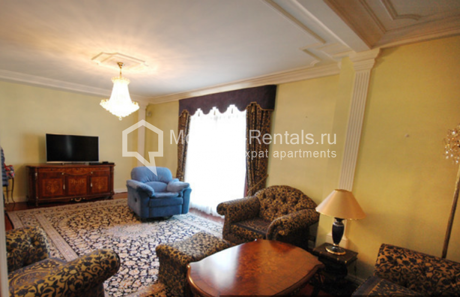 Photo #8 5-room (4 BR) apartment for <a href="http://moscow-rentals.ru/en/articles/long-term-rent" target="_blank">a long-term</a> rent
 in Russia, Moscow, Kursovoi lane, 8/2