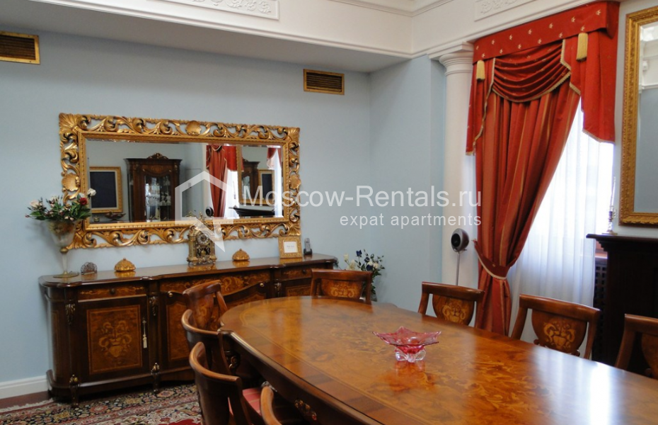 Photo #1 5-room (4 BR) apartment for <a href="http://moscow-rentals.ru/en/articles/long-term-rent" target="_blank">a long-term</a> rent
 in Russia, Moscow, Kursovoi lane, 8/2