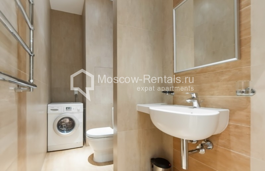 Photo #21 4-room (3 BR) apartment for <a href="http://moscow-rentals.ru/en/articles/long-term-rent" target="_blank">a long-term</a> rent
 in Russia, Moscow, New Arbat street, 27