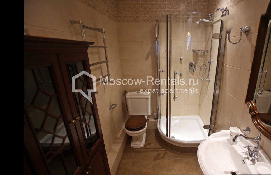 Photo #13 4-room (3 BR) apartment for <a href="http://moscow-rentals.ru/en/articles/long-term-rent" target="_blank">a long-term</a> rent
 in Russia, Moscow, Plotnikov lane, 21 С 1