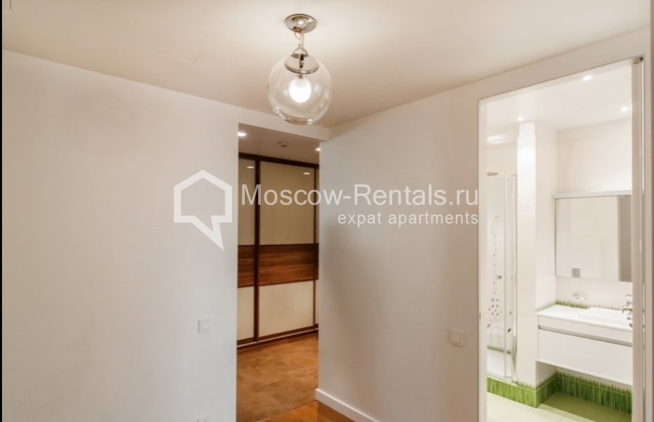 Photo #13 4-room (3 BR) apartment for <a href="http://moscow-rentals.ru/en/articles/long-term-rent" target="_blank">a long-term</a> rent
 in Russia, Moscow, Ruzheinyi lane, 3