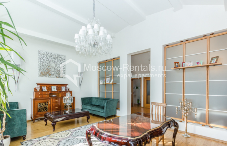 Photo #2 5-room (4 BR) apartment for <a href="http://moscow-rentals.ru/en/articles/long-term-rent" target="_blank">a long-term</a> rent
 in Russia, Moscow, Kropotkinsky lane., 4С1