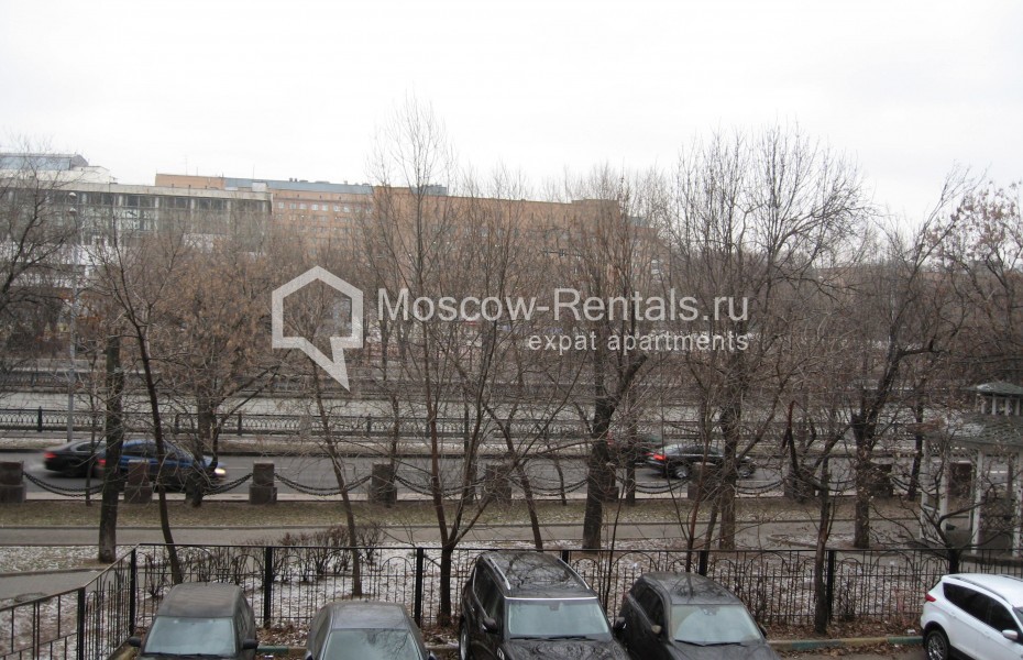 Photo #5 3-room (2 BR) apartment for <a href="http://moscow-rentals.ru/en/articles/long-term-rent" target="_blank">a long-term</a> rent
 in Russia, Moscow, Rubtsovskaya emb, 2к4