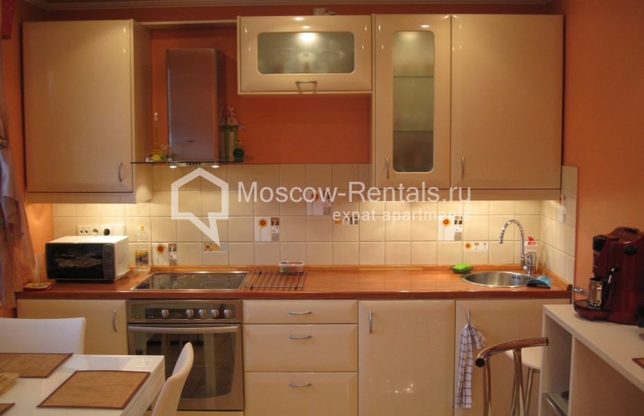 Photo #8 3-room (2 BR) apartment for <a href="http://moscow-rentals.ru/en/articles/long-term-rent" target="_blank">a long-term</a> rent
 in Russia, Moscow, Rubtsovskaya emb, 2к4
