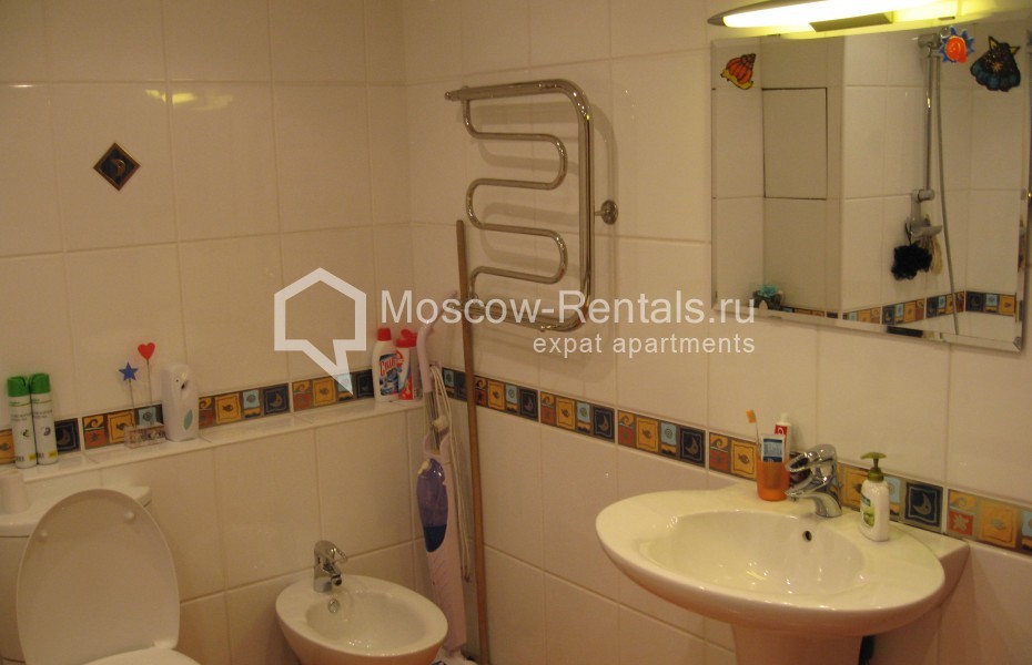 Photo #9 3-room (2 BR) apartment for <a href="http://moscow-rentals.ru/en/articles/long-term-rent" target="_blank">a long-term</a> rent
 in Russia, Moscow, Rubtsovskaya emb, 2к4