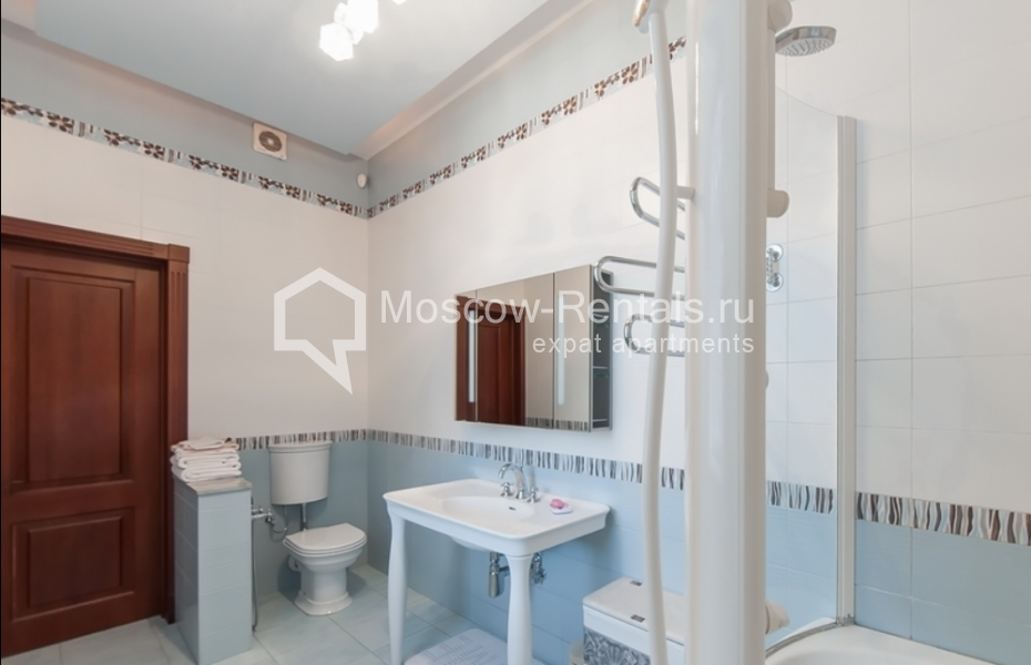 Photo #21 4-room (3 BR) apartment for <a href="http://moscow-rentals.ru/en/articles/long-term-rent" target="_blank">a long-term</a> rent
 in Russia, Moscow, 1st Tverskoi-Yamskoi lane, 11