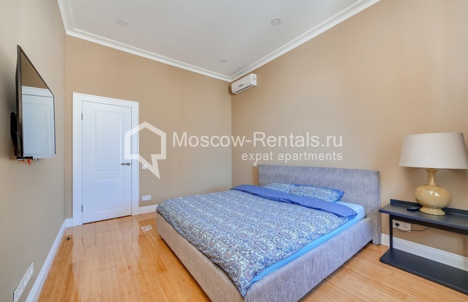 Photo #5 4-room (3 BR) apartment for <a href="http://moscow-rentals.ru/en/articles/long-term-rent" target="_blank">a long-term</a> rent
 in Russia, Moscow, Bolshoi Gnezdnikovsky lane, 3