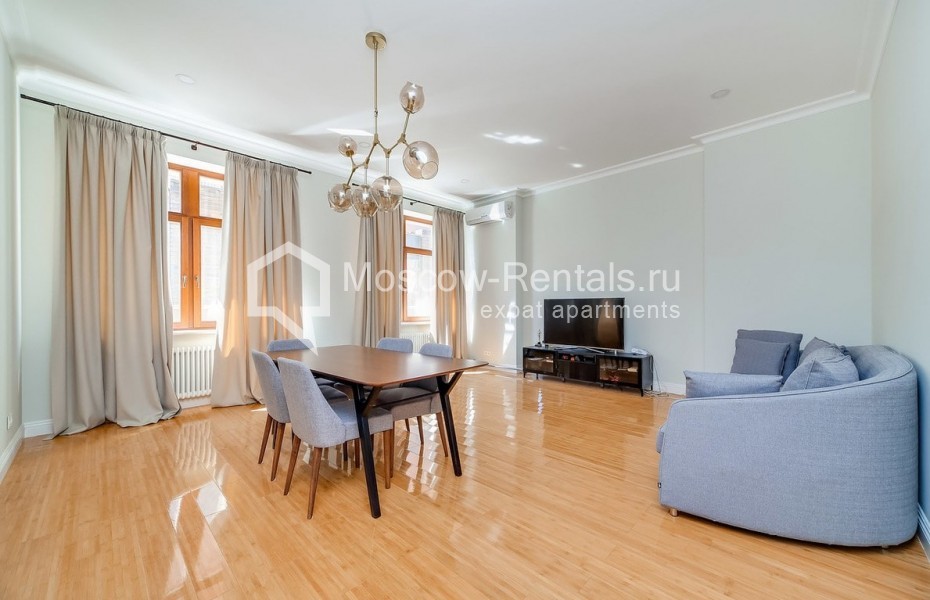 Photo #1 4-room (3 BR) apartment for <a href="http://moscow-rentals.ru/en/articles/long-term-rent" target="_blank">a long-term</a> rent
 in Russia, Moscow, Bolshoi Gnezdnikovsky lane, 3