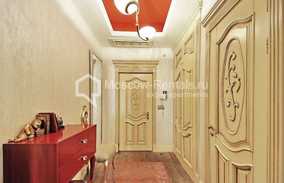 Photo #13 4-room (3 BR) apartment for <a href="http://moscow-rentals.ru/en/articles/long-term-rent" target="_blank">a long-term</a> rent
 in Russia, Moscow, Bolshoi Palashevsky lane, 10