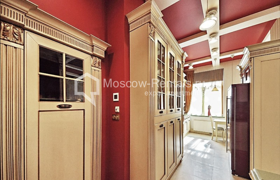 Photo #14 4-room (3 BR) apartment for <a href="http://moscow-rentals.ru/en/articles/long-term-rent" target="_blank">a long-term</a> rent
 in Russia, Moscow, Bolshoi Palashevsky lane, 10