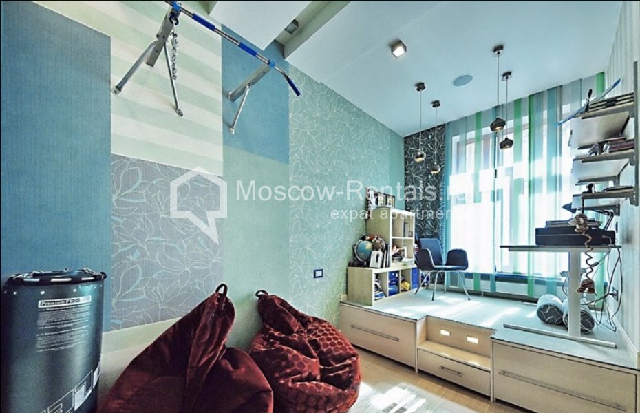 Photo #15 4-room (3 BR) apartment for <a href="http://moscow-rentals.ru/en/articles/long-term-rent" target="_blank">a long-term</a> rent
 in Russia, Moscow, Bolshoi Palashevsky lane, 10