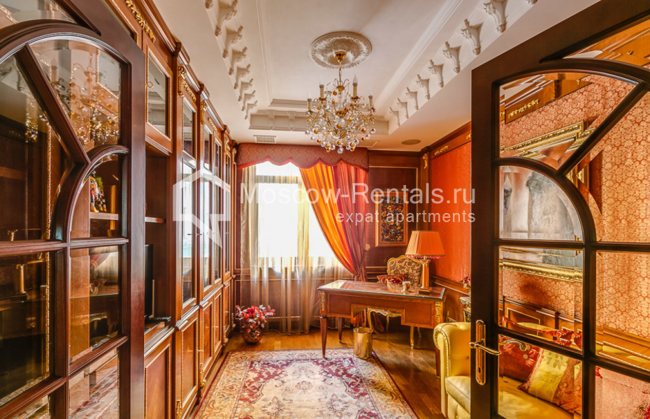 Photo #11 5-room (4 BR) apartment for <a href="http://moscow-rentals.ru/en/articles/long-term-rent" target="_blank">a long-term</a> rent
 in Russia, Moscow, Krasnoproletarskaya str., 7