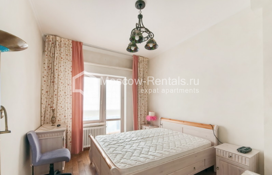 Photo #10 3-room (2 BR) apartment for <a href="http://moscow-rentals.ru/en/articles/long-term-rent" target="_blank">a long-term</a> rent
 in Russia, Moscow, Petroverigsky lane, 3 С 1