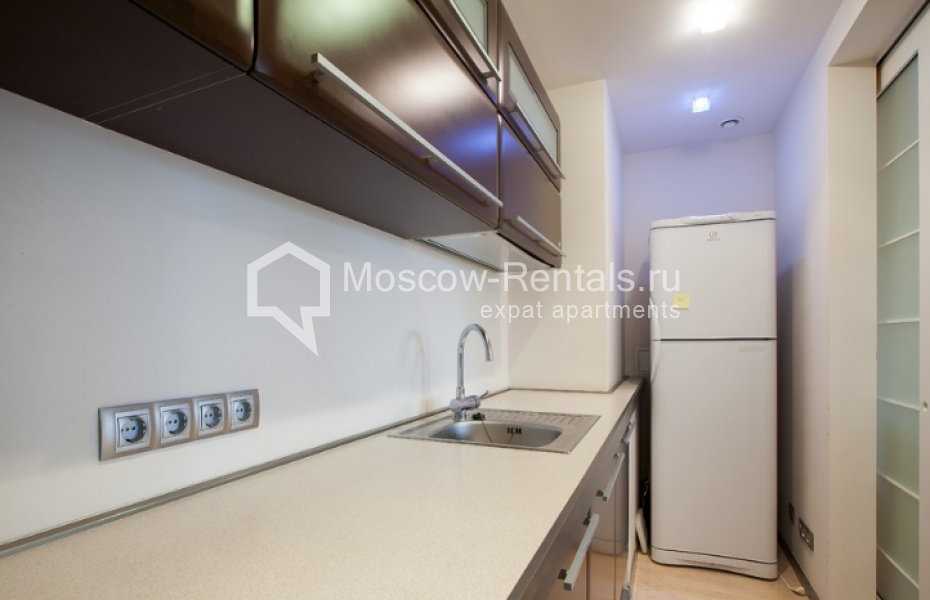 Photo #5 3-room (2 BR) apartment for <a href="http://moscow-rentals.ru/en/articles/long-term-rent" target="_blank">a long-term</a> rent
 in Russia, Moscow, Komsomolsky prospect, 32 К 2