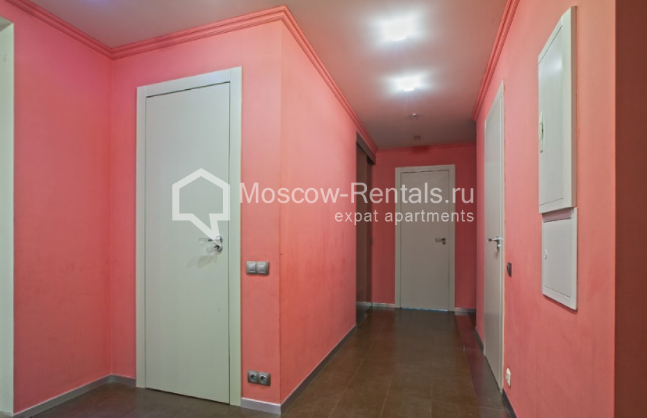 Photo #8 3-room (2 BR) apartment for <a href="http://moscow-rentals.ru/en/articles/long-term-rent" target="_blank">a long-term</a> rent
 in Russia, Moscow, Komsomolsky prospect, 32 К 2