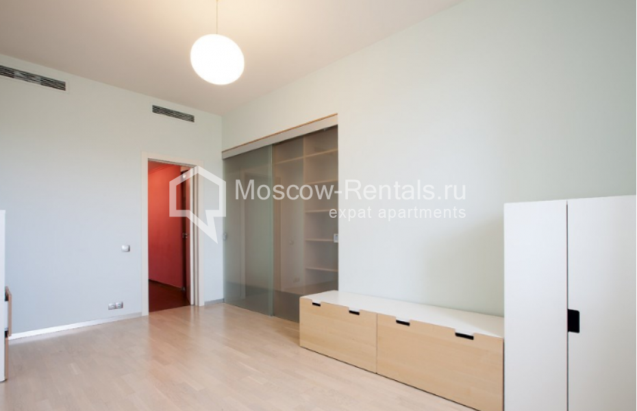 Photo #16 3-room (2 BR) apartment for <a href="http://moscow-rentals.ru/en/articles/long-term-rent" target="_blank">a long-term</a> rent
 in Russia, Moscow, Komsomolsky prospect, 32 К 2