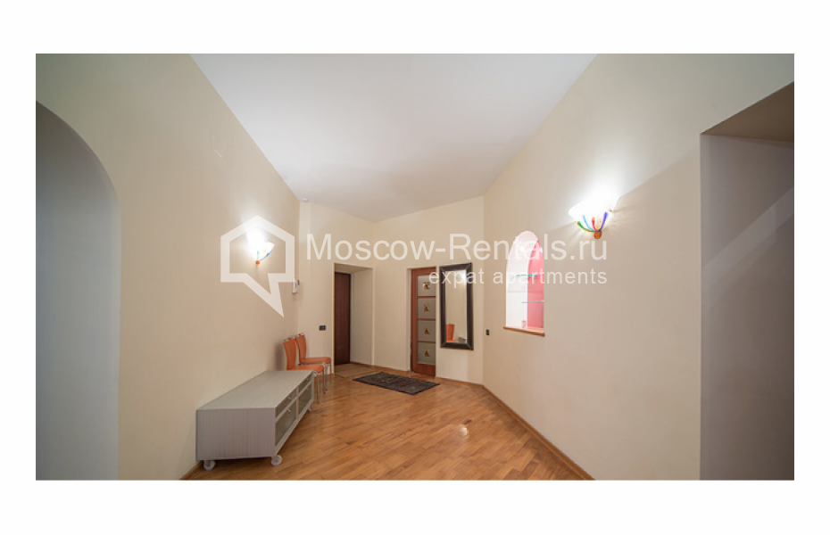 Photo #13 3-room (2 BR) apartment for <a href="http://moscow-rentals.ru/en/articles/long-term-rent" target="_blank">a long-term</a> rent
 in Russia, Moscow, Lukov lane, 4