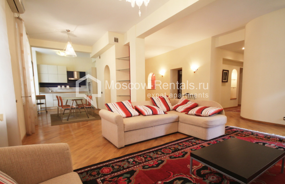 Photo #16 3-room (2 BR) apartment for <a href="http://moscow-rentals.ru/en/articles/long-term-rent" target="_blank">a long-term</a> rent
 in Russia, Moscow, Lukov lane, 4