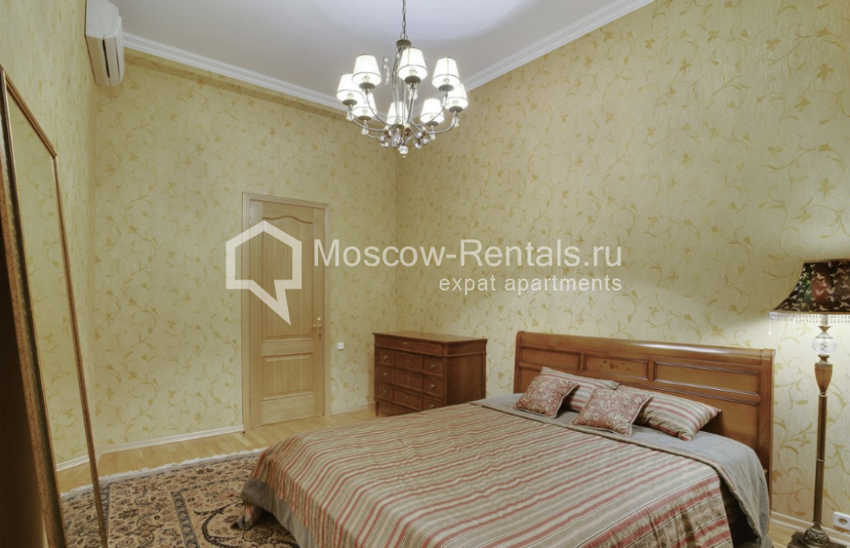 Photo #8 4-room (3 BR) apartment for <a href="http://moscow-rentals.ru/en/articles/long-term-rent" target="_blank">a long-term</a> rent
 in Russia, Moscow, Bolshaya Ordynka str, 67