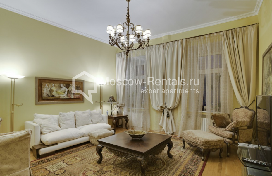 Photo #1 4-room (3 BR) apartment for <a href="http://moscow-rentals.ru/en/articles/long-term-rent" target="_blank">a long-term</a> rent
 in Russia, Moscow, Bolshaya Ordynka str, 67