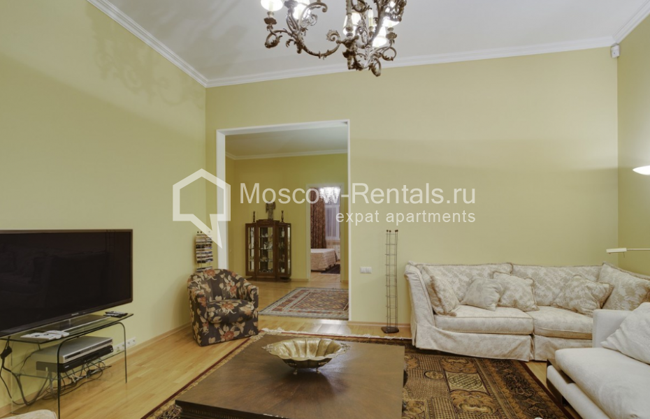 Photo #2 4-room (3 BR) apartment for <a href="http://moscow-rentals.ru/en/articles/long-term-rent" target="_blank">a long-term</a> rent
 in Russia, Moscow, Bolshaya Ordynka str, 67