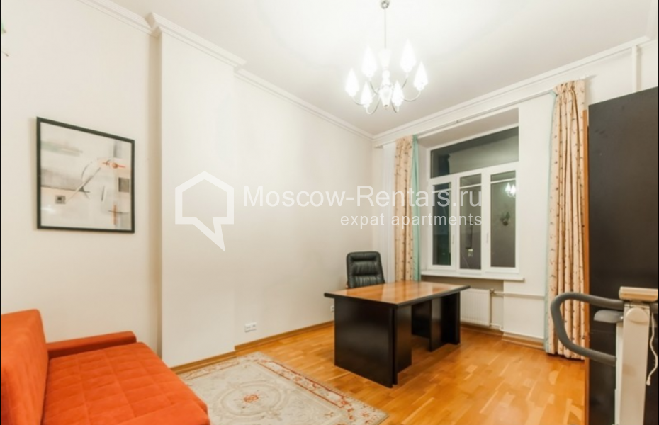 Photo #13 4-room (3 BR) apartment for <a href="http://moscow-rentals.ru/en/articles/long-term-rent" target="_blank">a long-term</a> rent
 in Russia, Moscow, Gagarinsky lane, 23 С 2