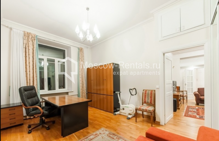 Photo #14 4-room (3 BR) apartment for <a href="http://moscow-rentals.ru/en/articles/long-term-rent" target="_blank">a long-term</a> rent
 in Russia, Moscow, Gagarinsky lane, 23 С 2