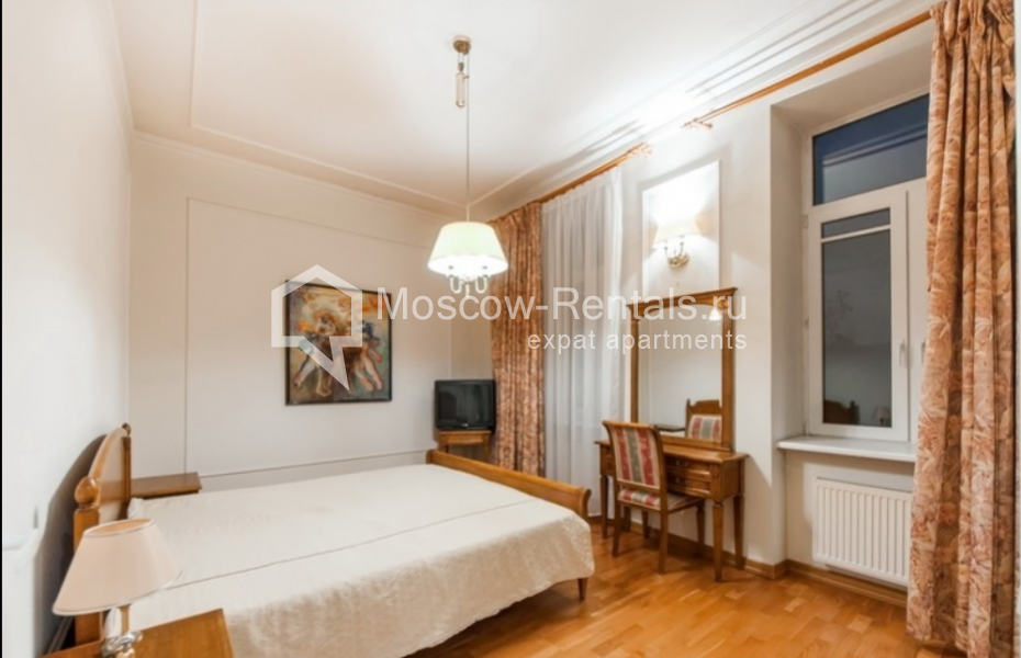 Photo #22 4-room (3 BR) apartment for <a href="http://moscow-rentals.ru/en/articles/long-term-rent" target="_blank">a long-term</a> rent
 in Russia, Moscow, Gagarinsky lane, 23 С 2