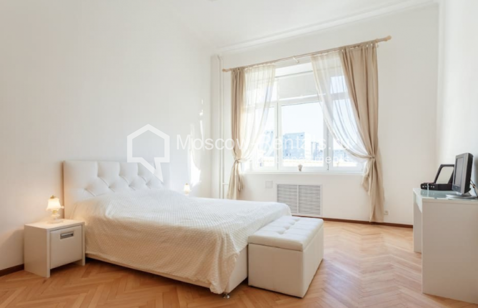 Photo #13 4-room (3 BR) apartment for <a href="http://moscow-rentals.ru/en/articles/long-term-rent" target="_blank">a long-term</a> rent
 in Russia, Moscow, Tverskaya str, 9