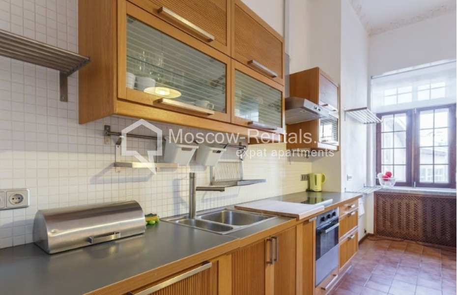 Photo #7 4-room (3 BR) apartment for <a href="http://moscow-rentals.ru/en/articles/long-term-rent" target="_blank">a long-term</a> rent
 in Russia, Moscow, Tverskaya str, 9
