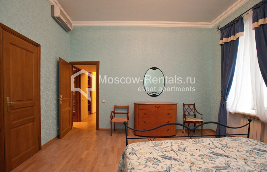 Photo #11 3-room (2 BR) apartment for <a href="http://moscow-rentals.ru/en/articles/long-term-rent" target="_blank">a long-term</a> rent
 in Russia, Moscow, Ulansky lane, 19
